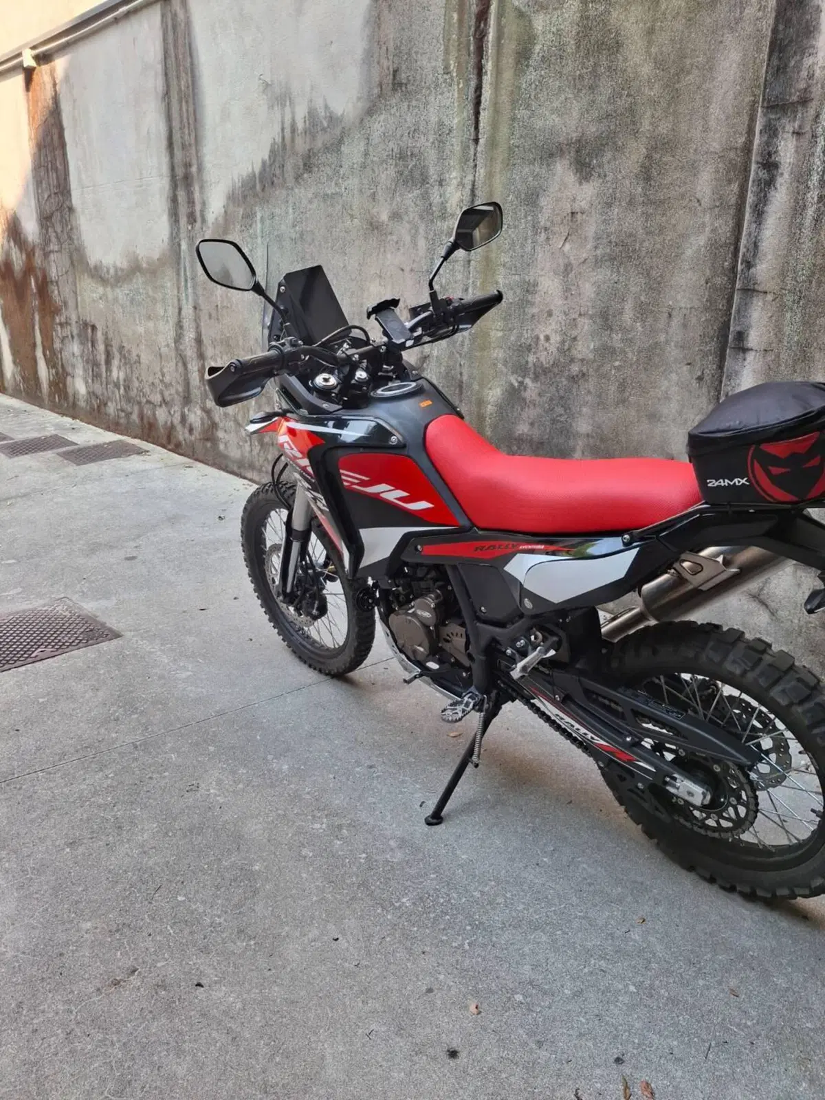 Rieju Aventura Rally 307 R (2026) (2)