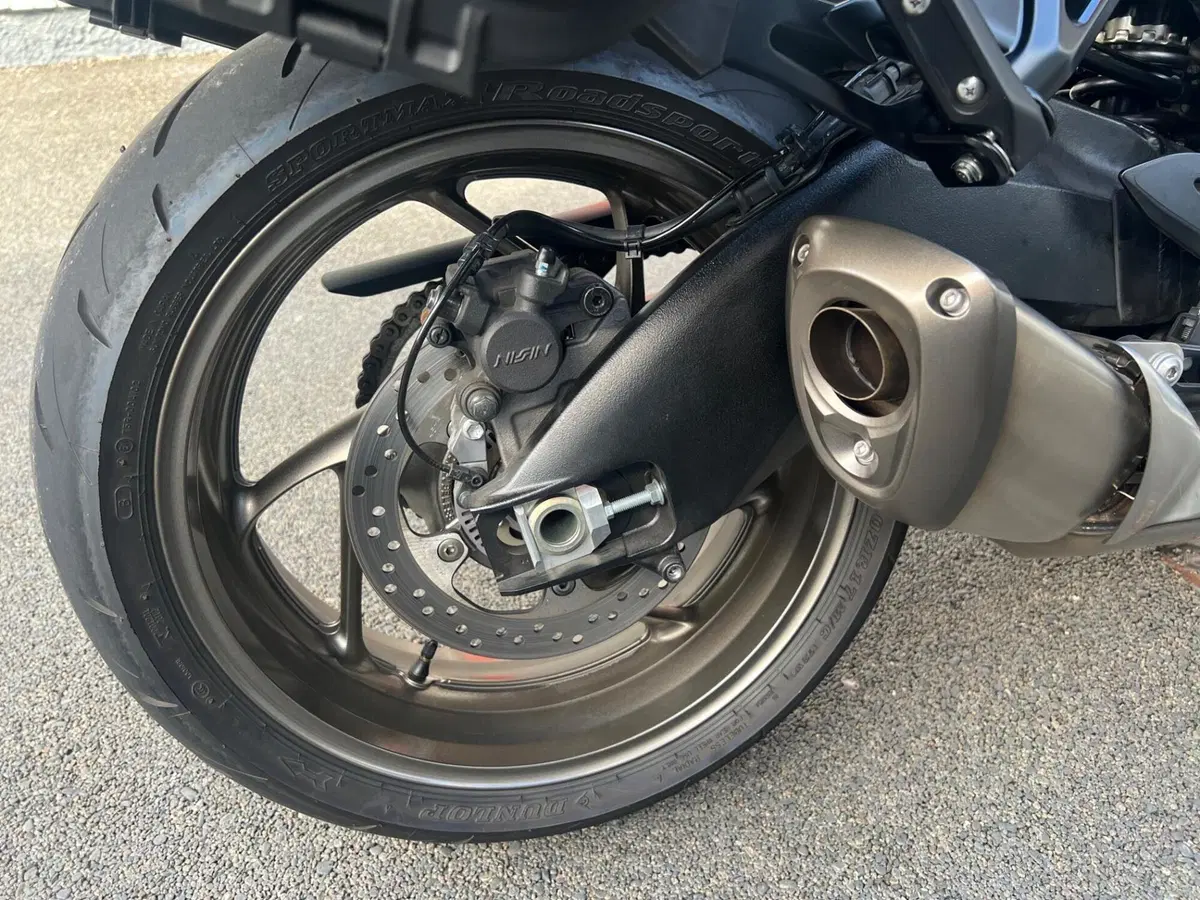 Suzuki GSX-S1000GT (2022 - 24) (20)