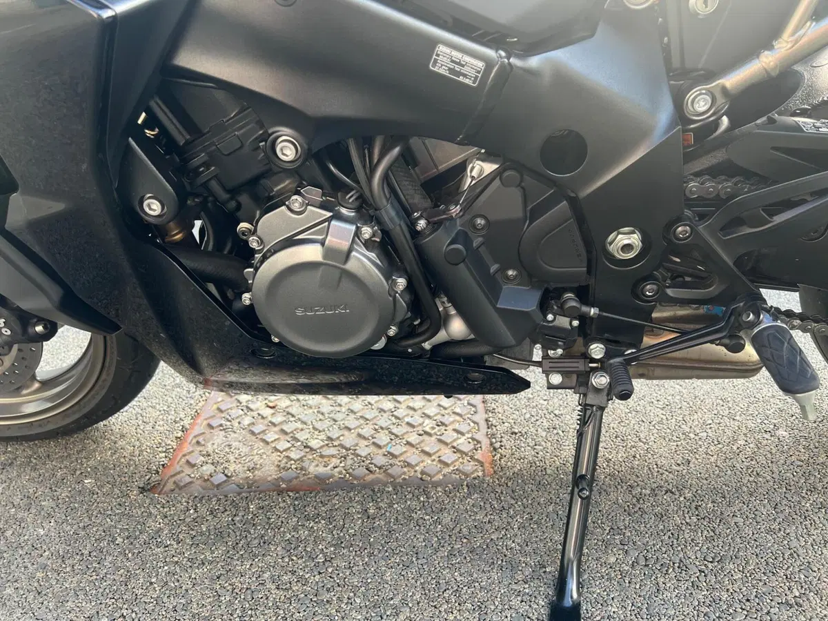 Suzuki GSX-S1000GT (2022 - 24) (17)