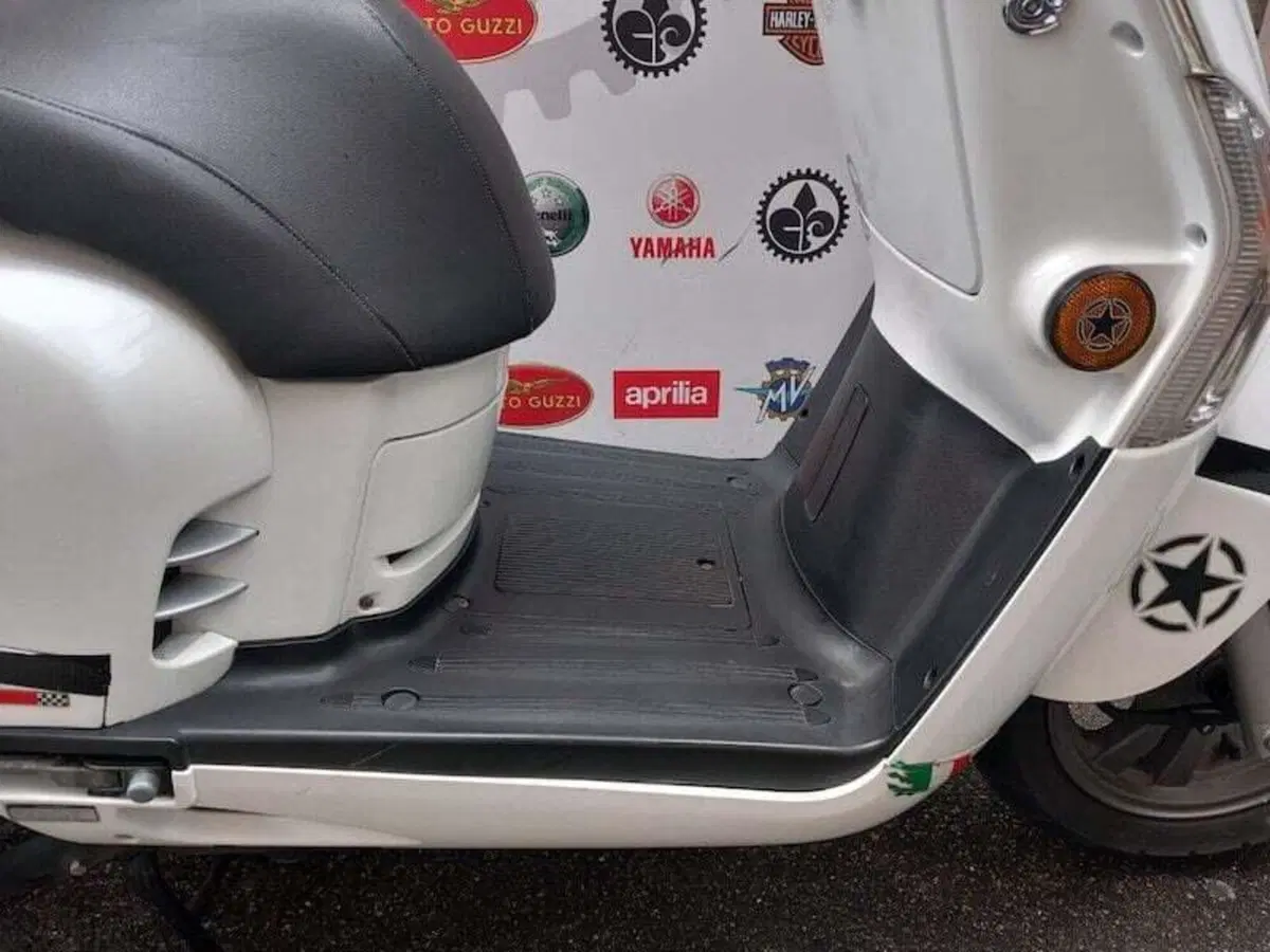 Kymco Like 200i (2009 - 17) (5)