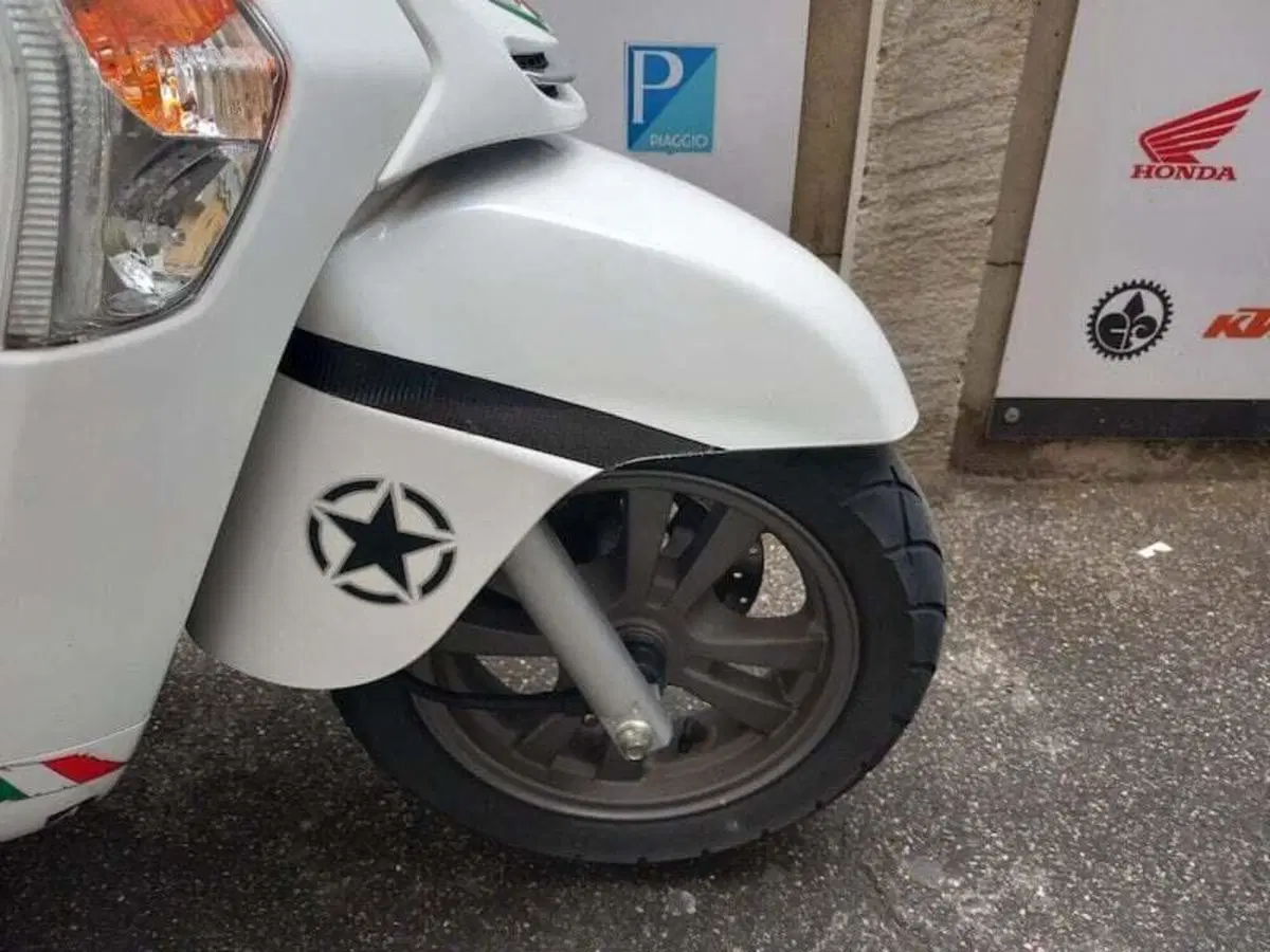 Kymco Like 200i (2009 - 17) (6)
