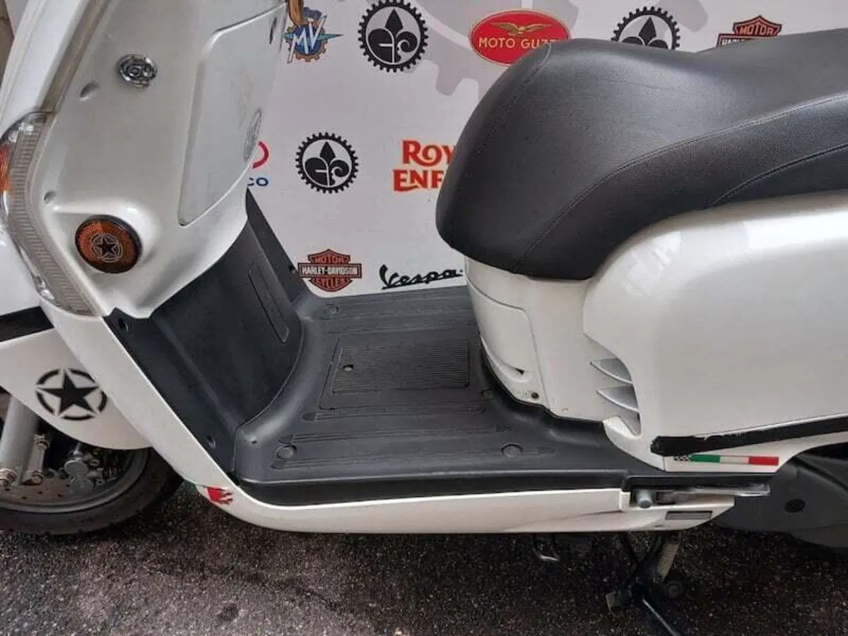 Kymco Like 200i (2009 - 17) (16)