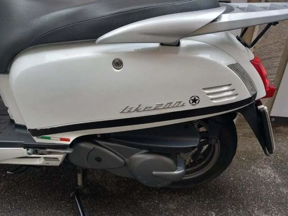 Kymco Like 200i (2009 - 17) (17)