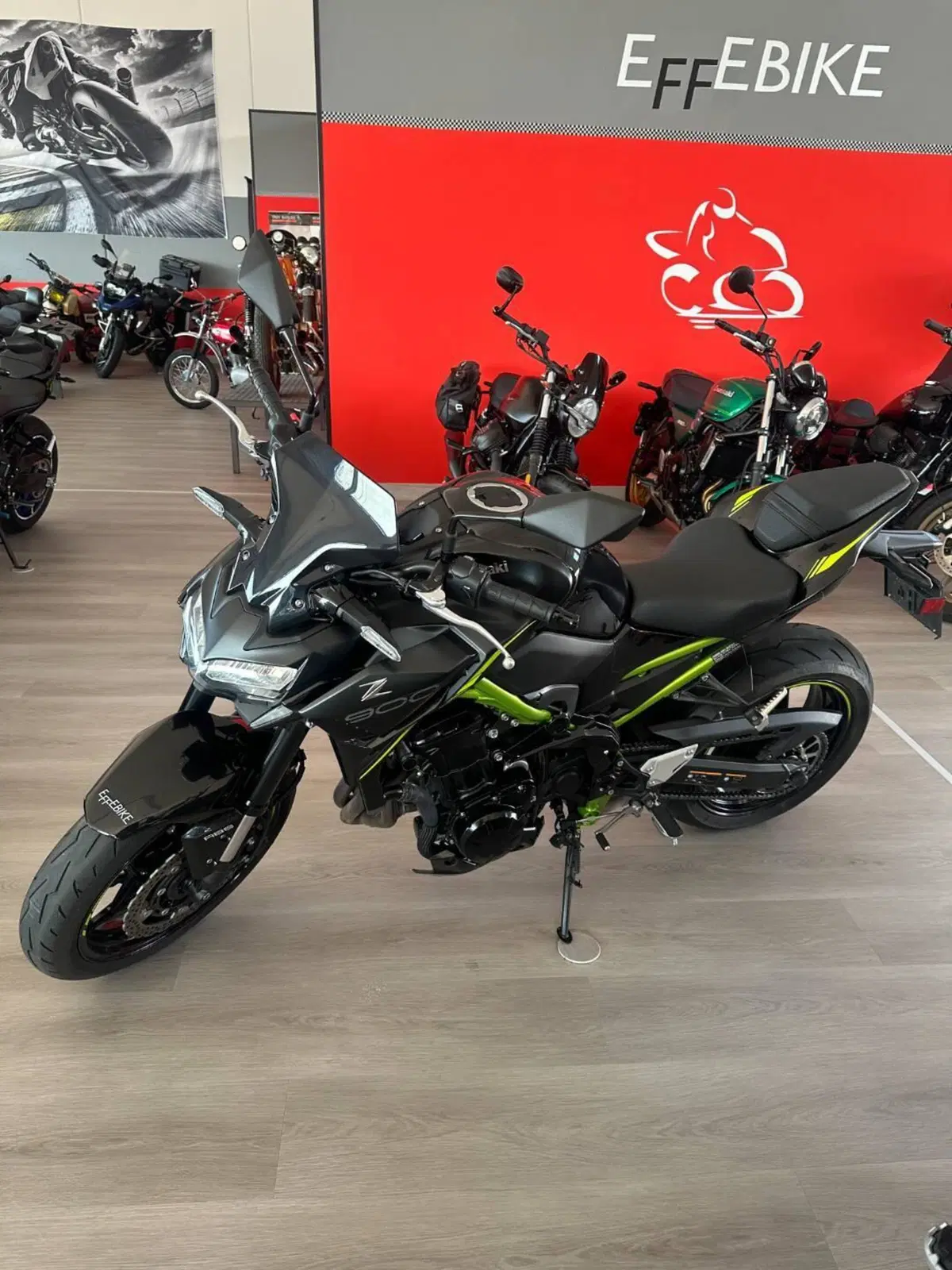 Kawasaki Z 900 (2021 - 24) (3)