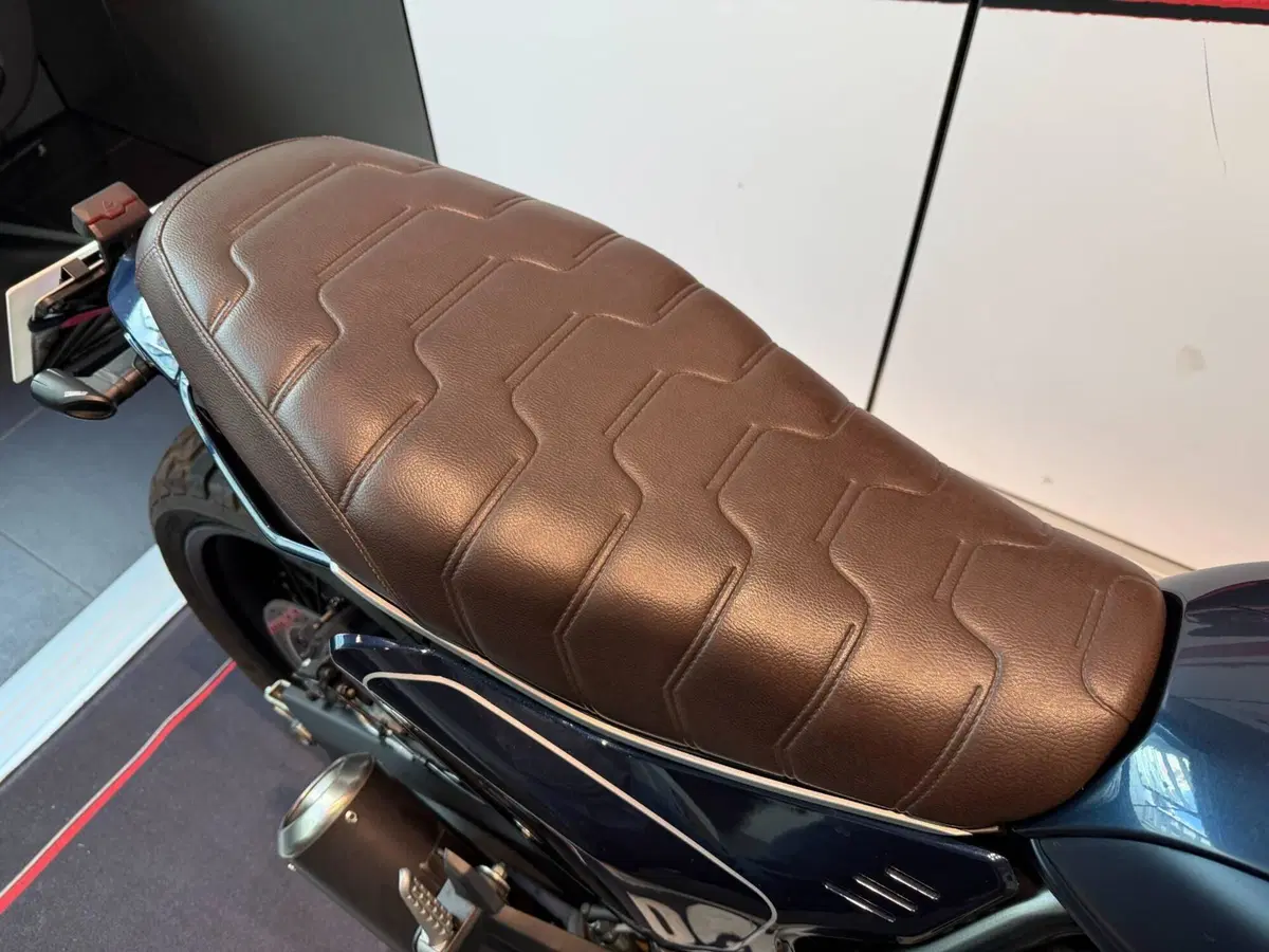 Ducati Scrambler 800 Nightshift (2023 - 24) (5)