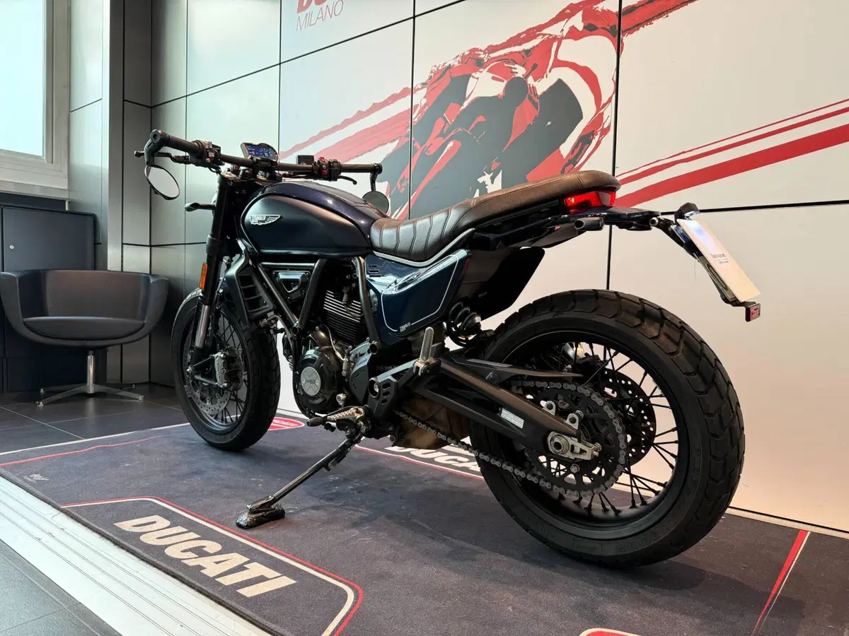 Ducati Scrambler 800 Nightshift (2023 - 24) (10)