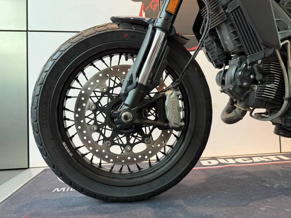 Ducati Scrambler 800 Nightshift (2023 - 24) (13)