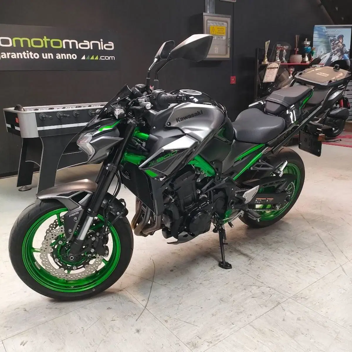Kawasaki Z 900 (2021 - 24) (2)