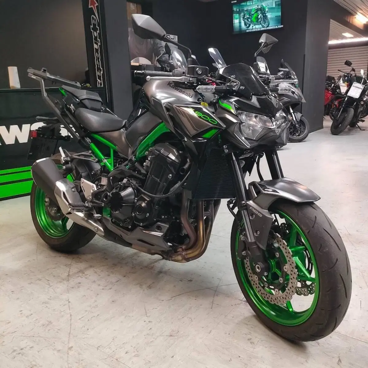 Kawasaki Z 900 (2021 - 24) (5)