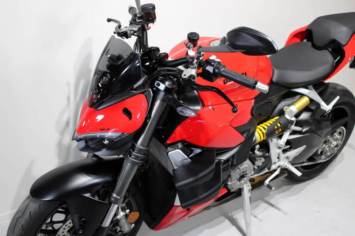 Ducati Streetfighter V2 (2022 - 24) (8)