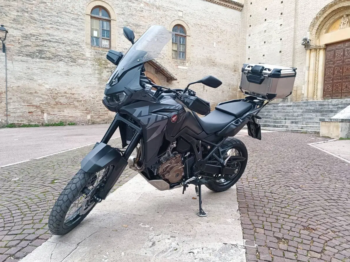 Honda Africa Twin CRF 1100L (2022 - 23) (3)