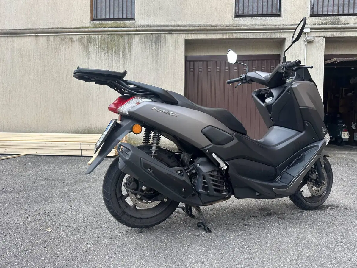 Yamaha N-Max 125 (2017 - 20) (4)