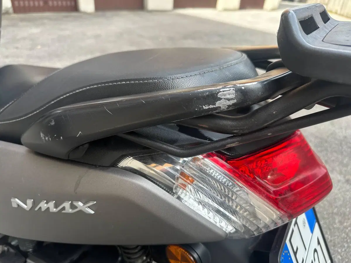 Yamaha N-Max 125 (2017 - 20) (8)