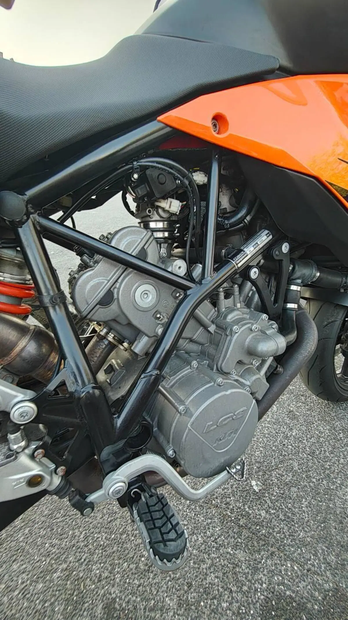 KTM 990 Supermoto T (2009 - 11) (2)