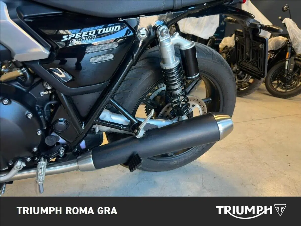 Triumph Speed Twin 900 (2025 - 26) (14)