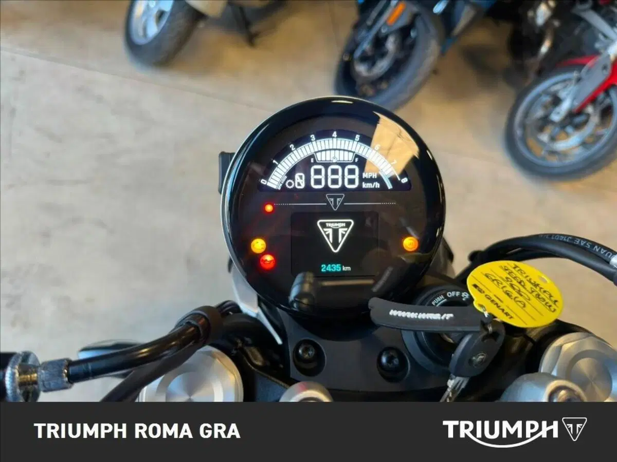 Triumph Speed Twin 900 (2025 - 26) (4)
