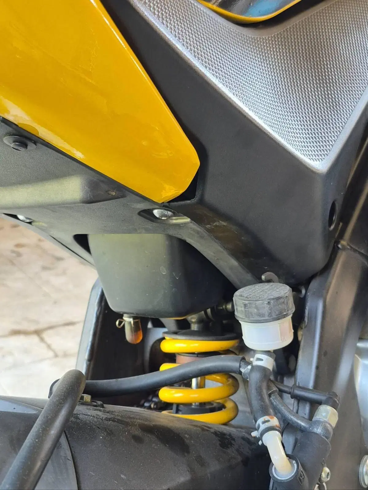 Yamaha YZF R125 (2008 -13) (5)