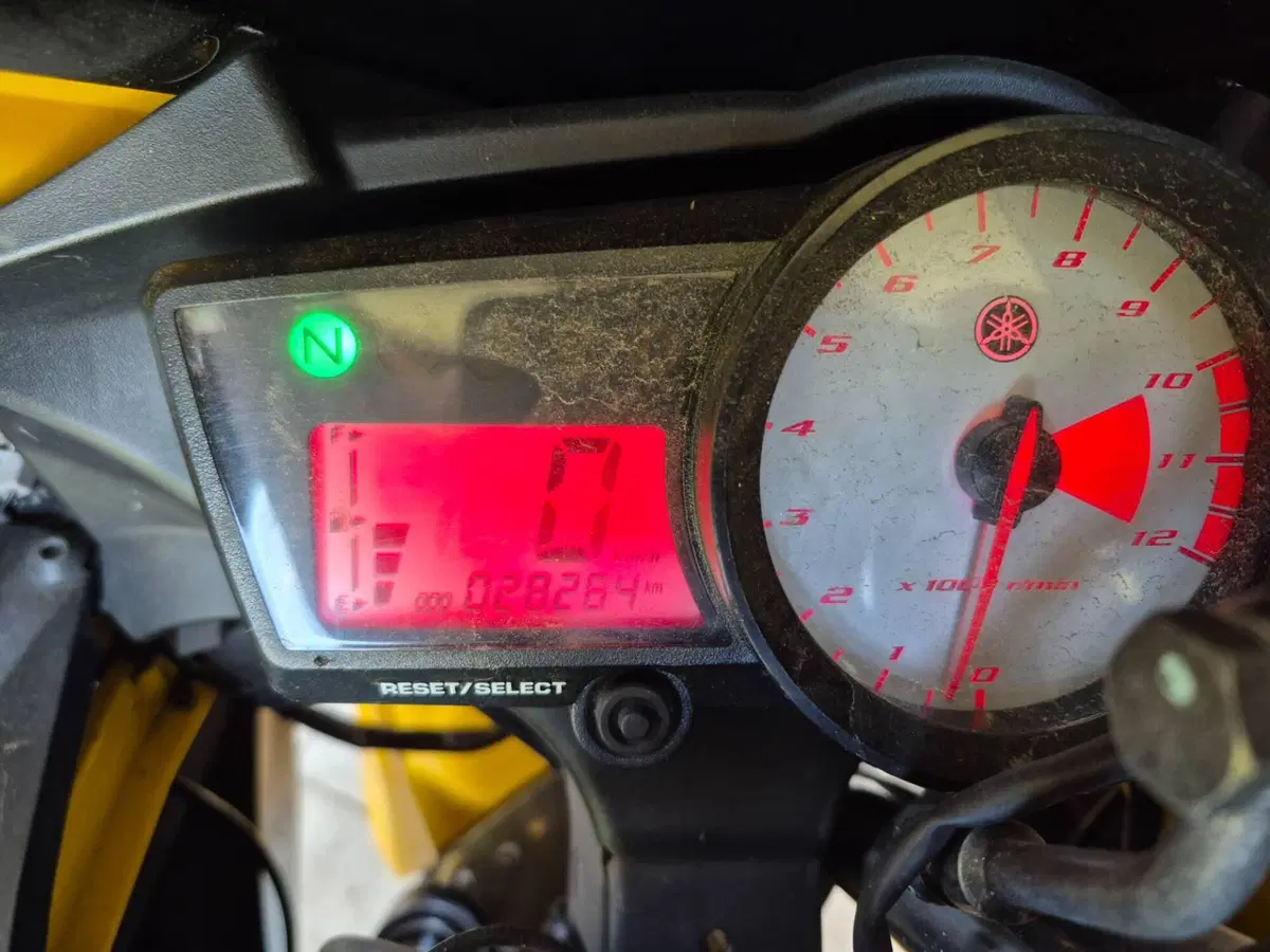 Yamaha YZF R125 (2008 -13) (6)