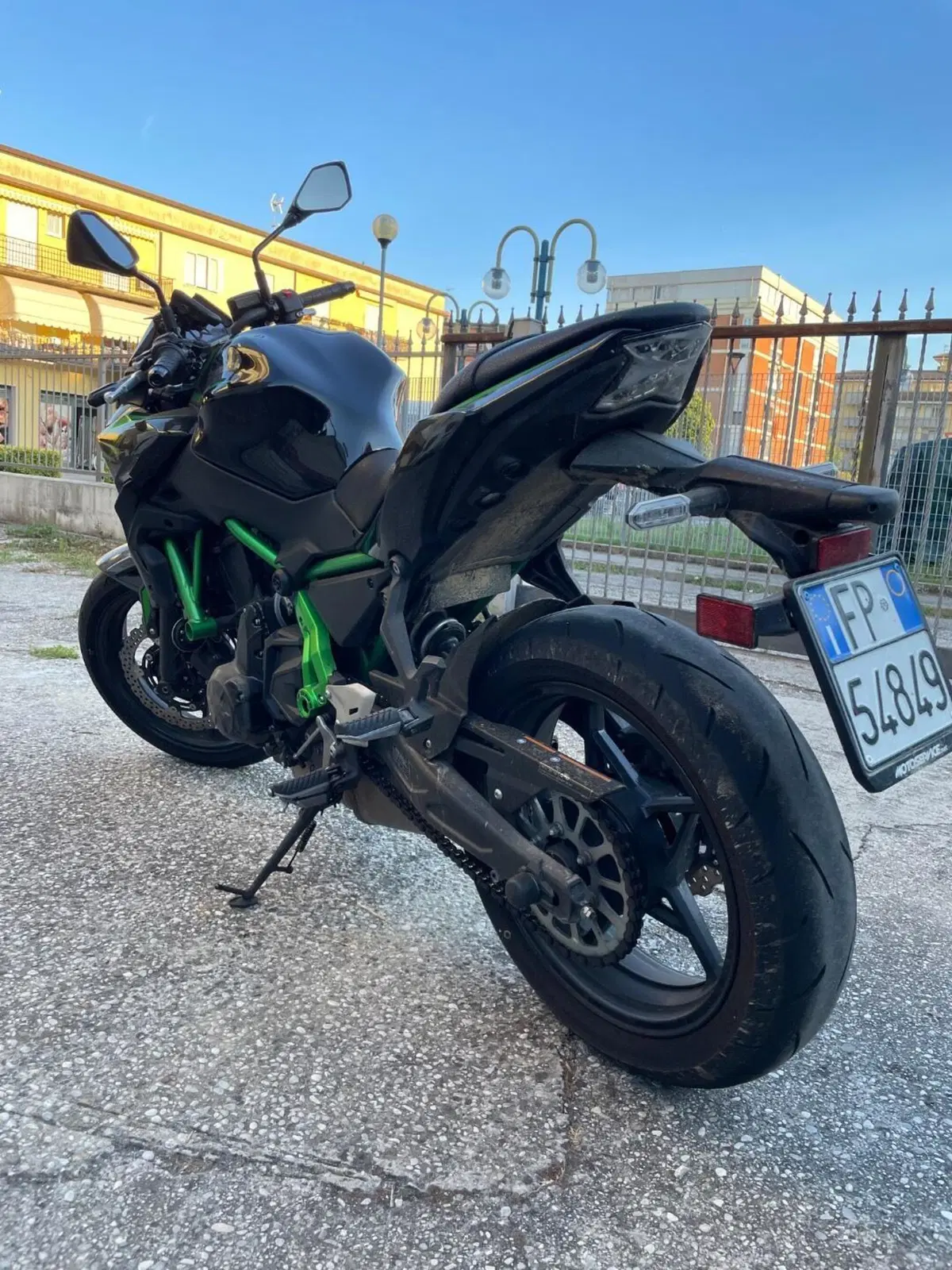 Kawasaki Z 650 (2025 - 26) (6)
