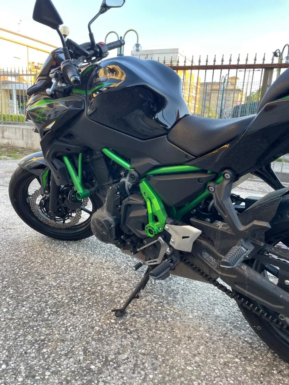 Kawasaki Z 650 (2025 - 26) (8)