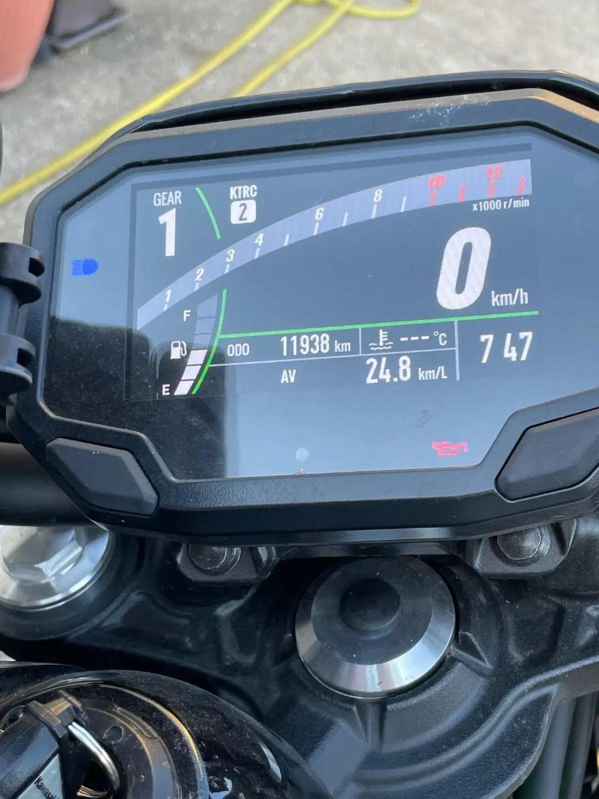 Kawasaki Z 650 (2025 - 26) (13)