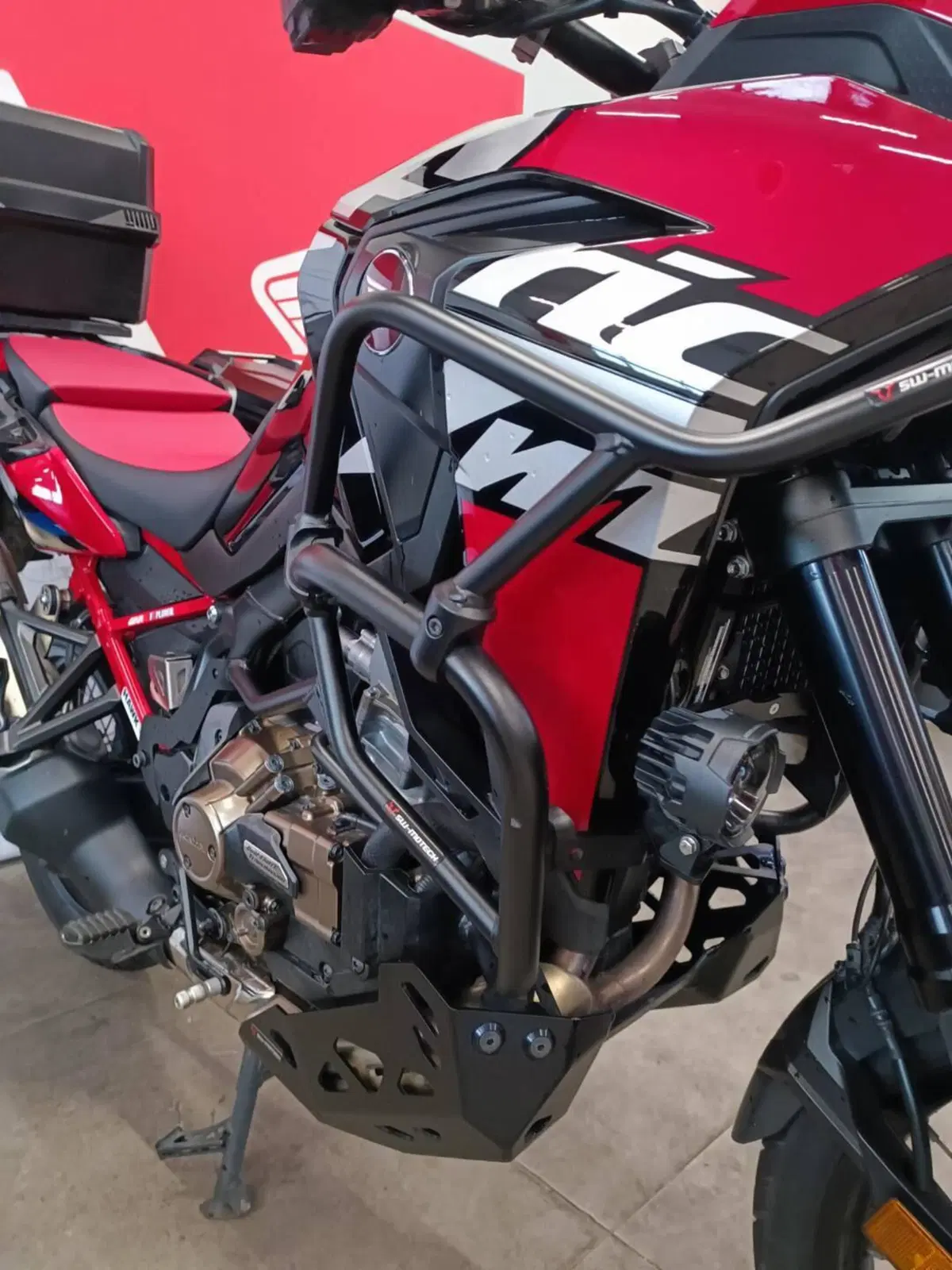 Honda Africa Twin CRF 1100L DCT (2022 - 23) (9)
