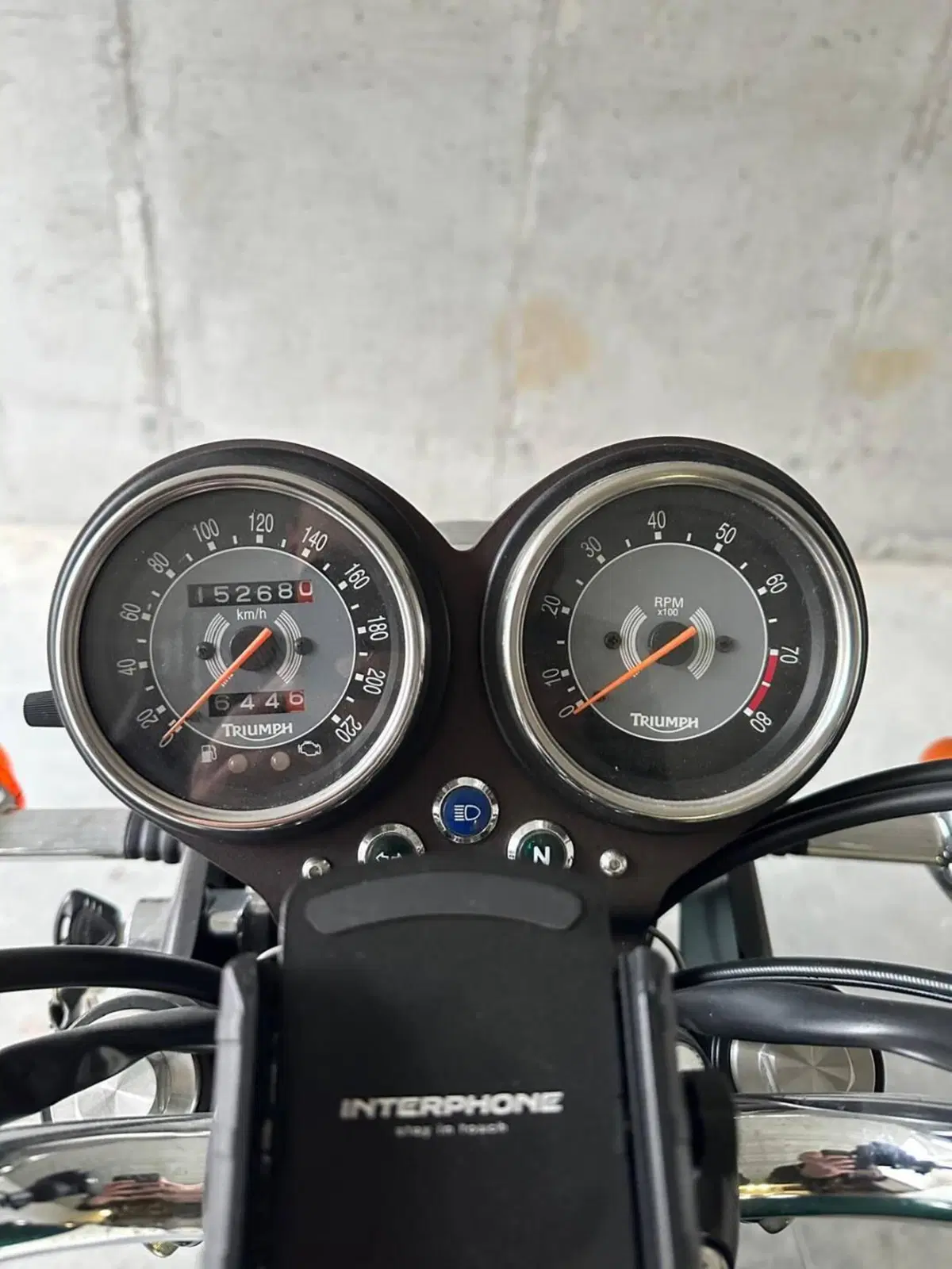 Triumph Bonneville T100 (2008 - 16) (4)