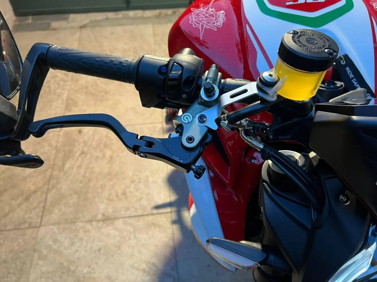 MV Agusta Dragster 800 RC SCS (2022 - 25) (5)