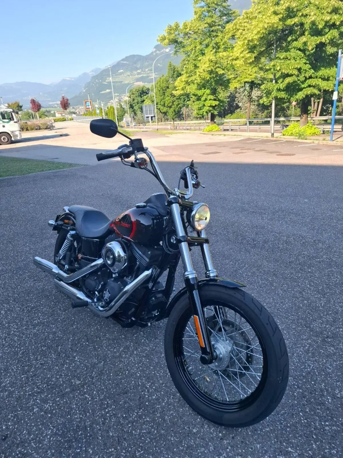 Harley-Davidson 1584 Street Bob (2008 - 15) - FXDB (2)