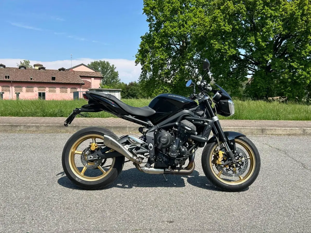 Triumph Street Triple R (2009 - 12) (3)