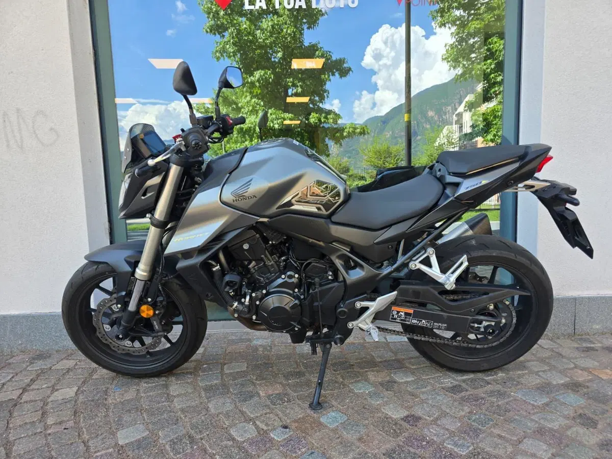 Honda CB 750 Hornet (2023 - 24) (2)