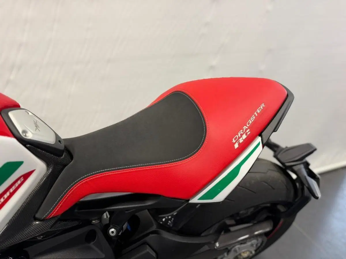 MV Agusta Dragster 800 RR SCS (2021 - 25) (7)