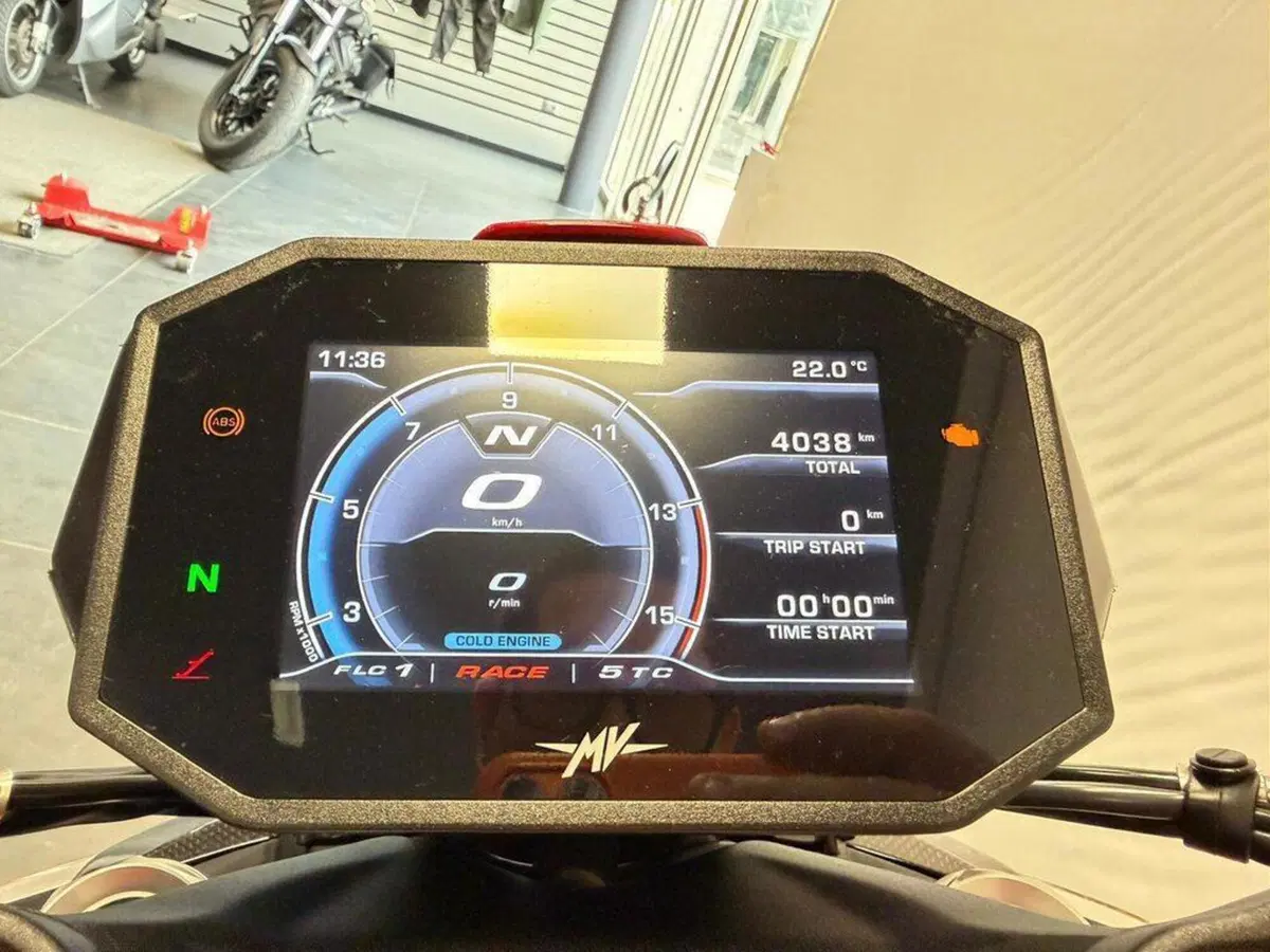 MV Agusta Dragster 800 RR SCS (2021 - 25) (9)