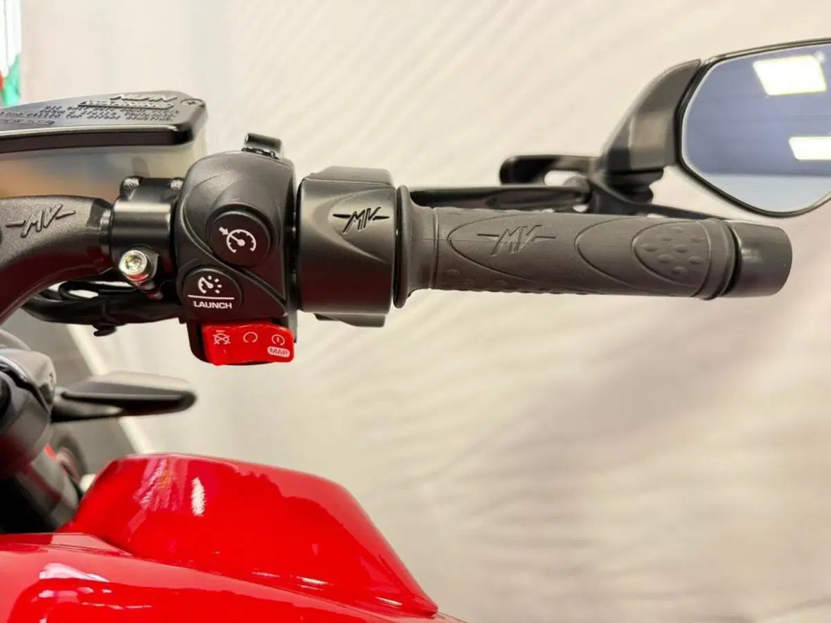 MV Agusta Dragster 800 RR SCS (2021 - 25) (10)