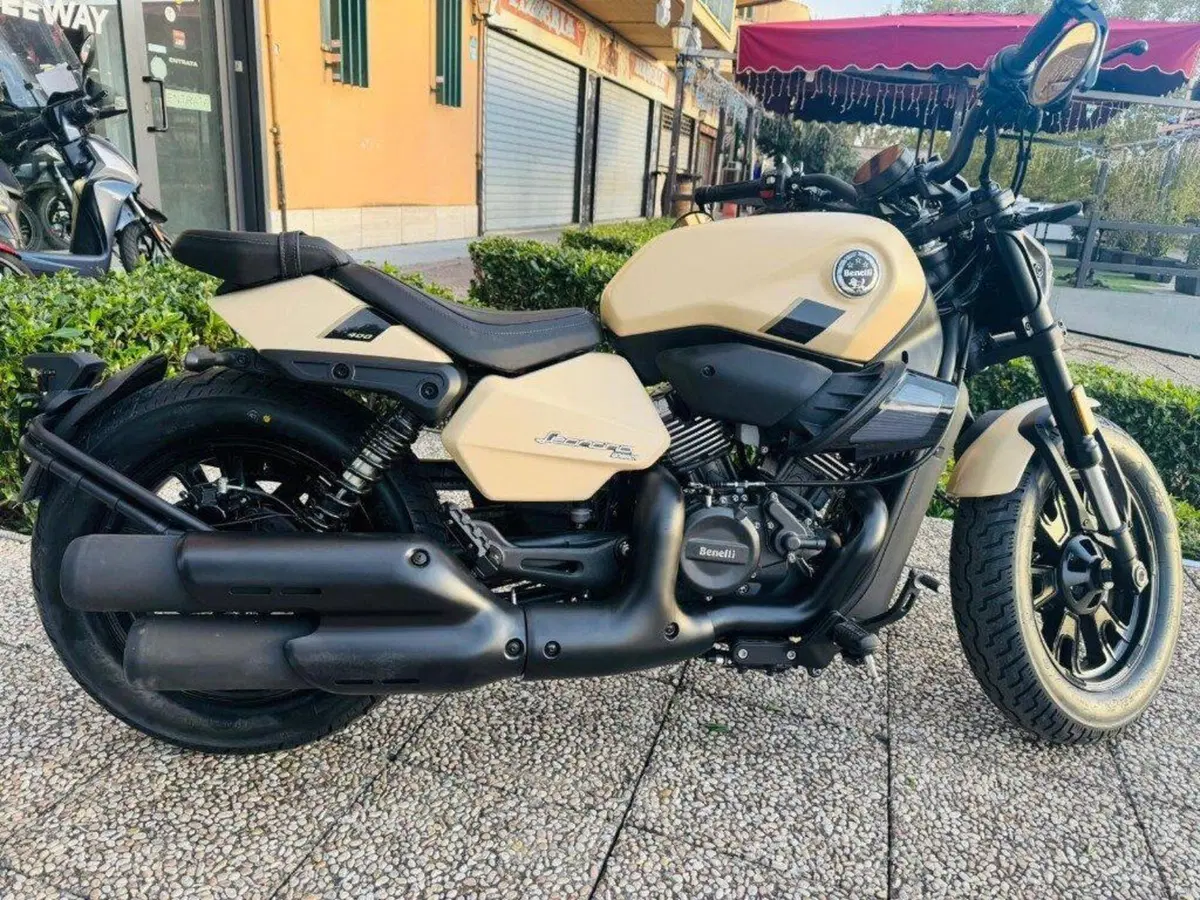 Benelli Leoncino 400 Bobber (2026) (8)