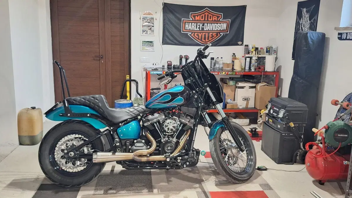 Harley-Davidson 107 Street Bob (2018 - 20) - FXBB (2)
