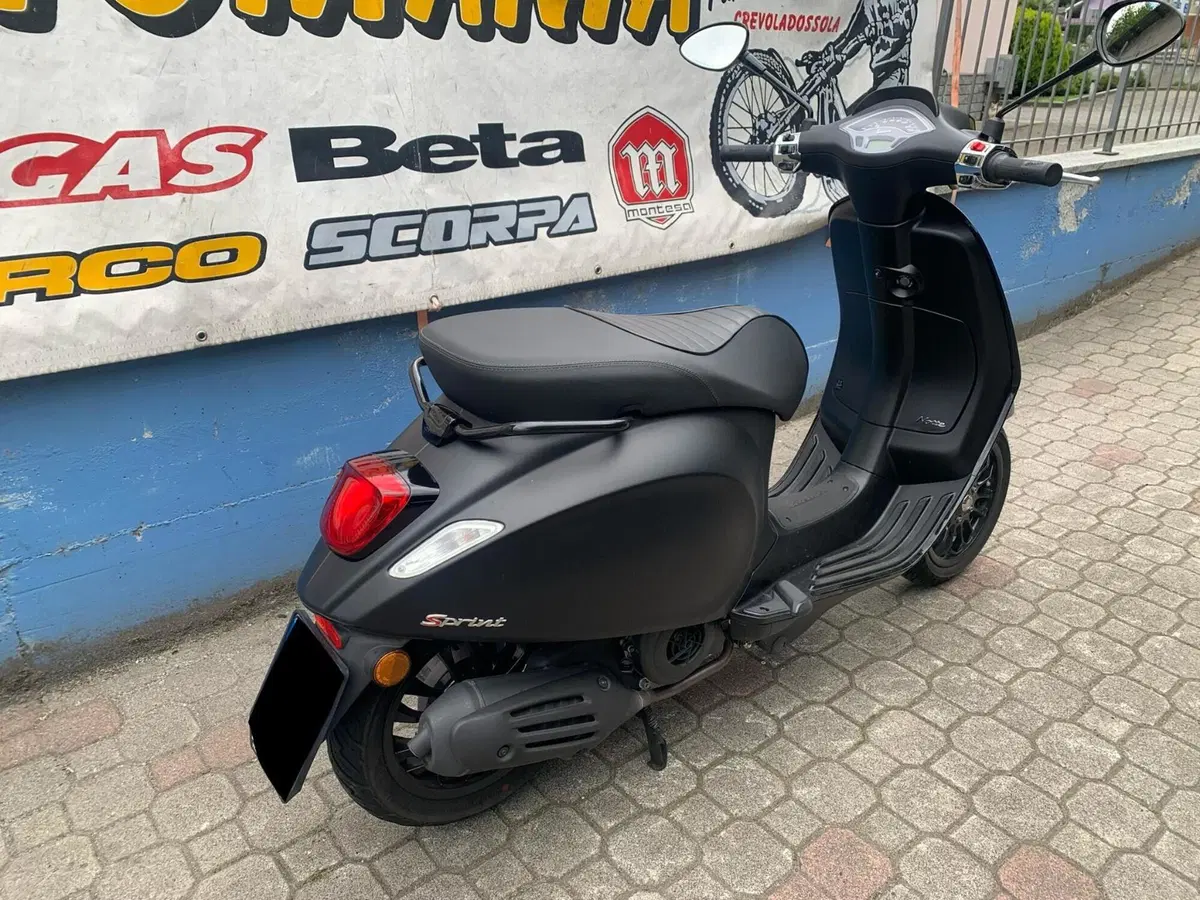 Vespa Sprint 125 3V Notte (2018 - 20) (3)