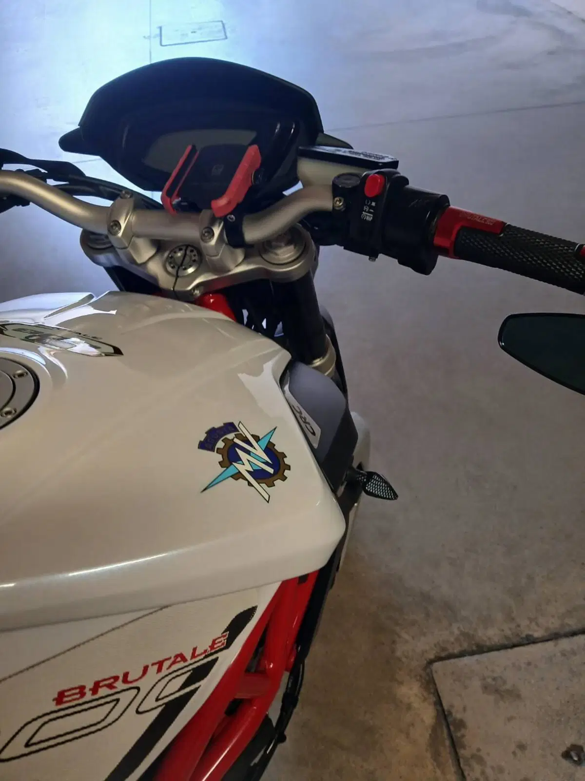 MV Agusta Brutale 800 EAS ABS (2012 - 15) (8)
