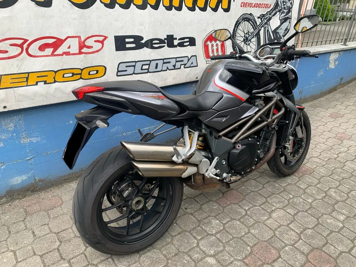 MV Agusta Brutale 1090 R (2012 - 15) (3)