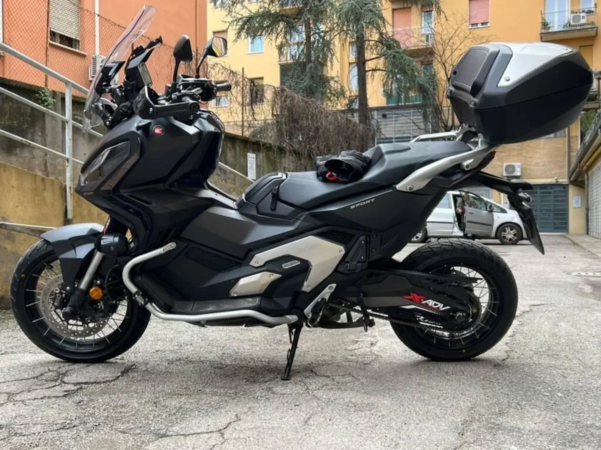Honda X-ADV 750 DCT Adventure (2021 - 24) (11)