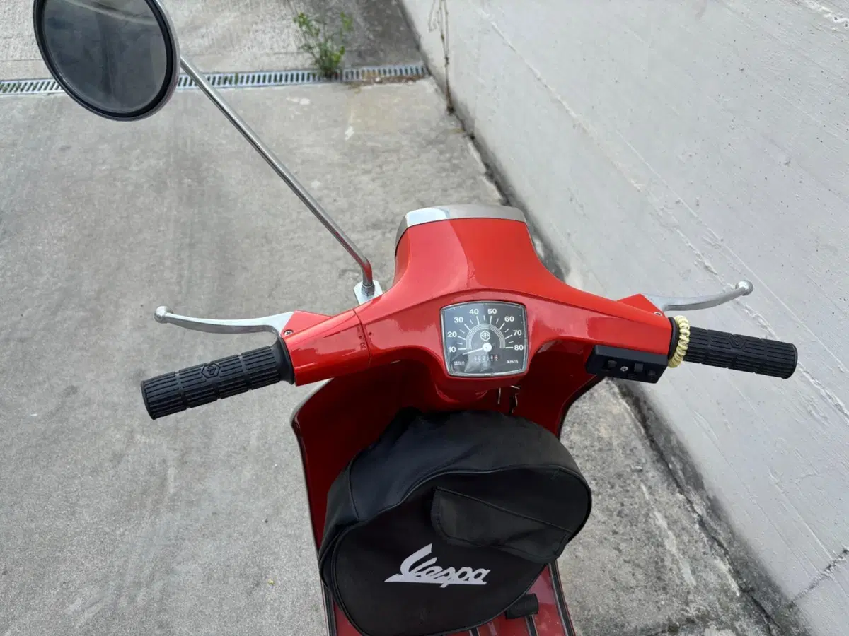 Piaggio Vespa 50 special  (3)