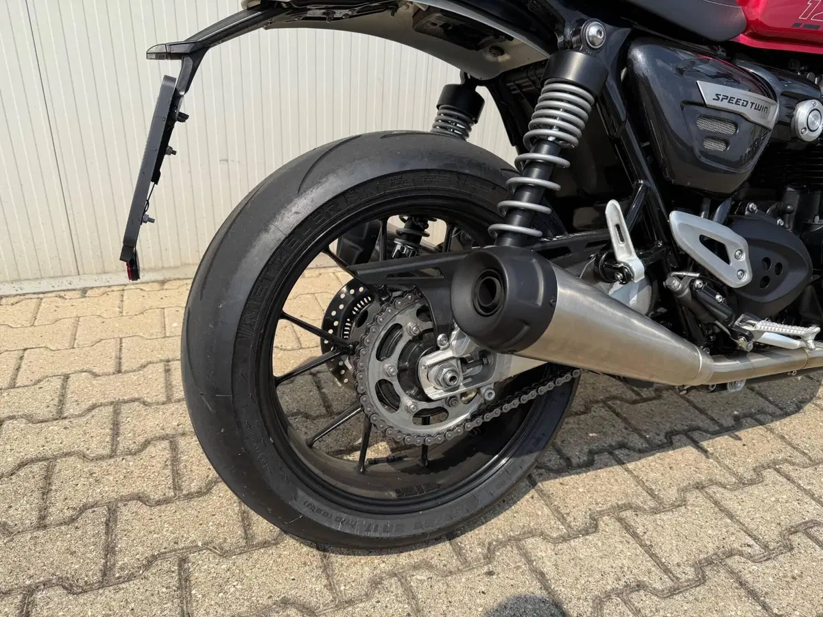 Triumph Speed Twin 1200 (2021 - 24) (4)
