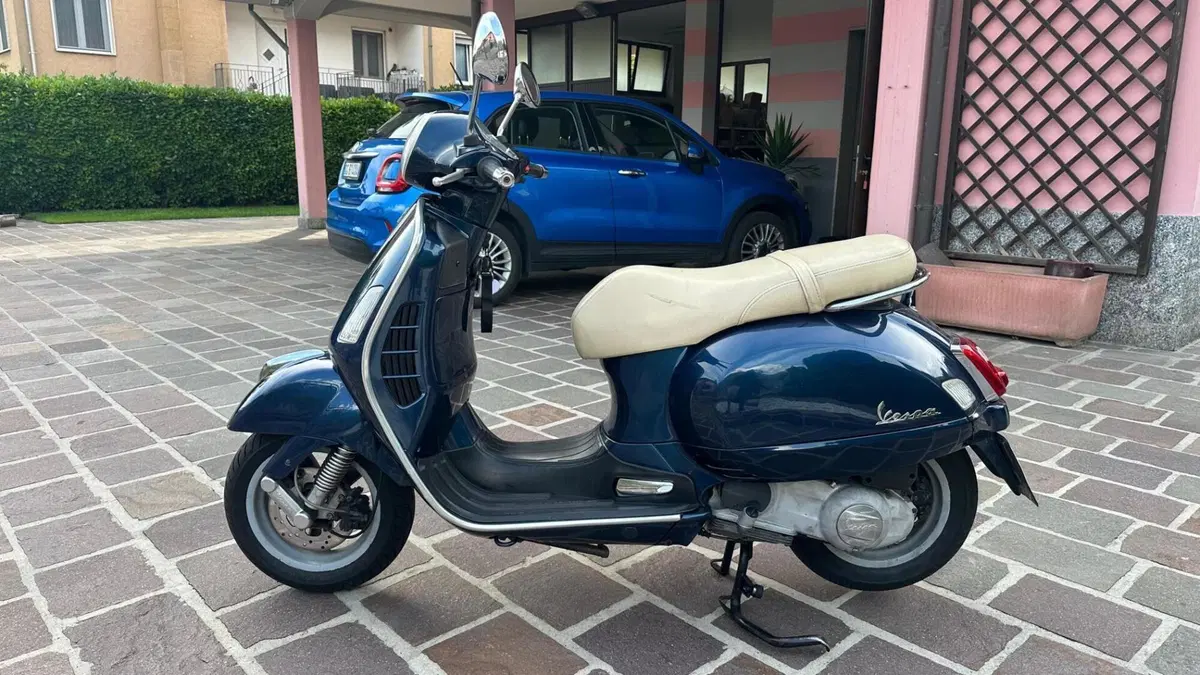 Vespa Granturismo 125 L (4)