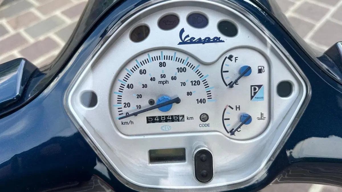 Vespa Granturismo 125 L (7)