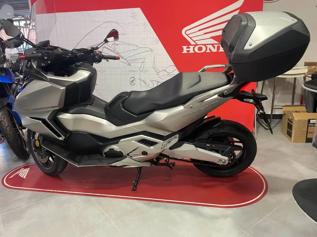 Honda Forza 750 DCT (2021 - 24) (7)