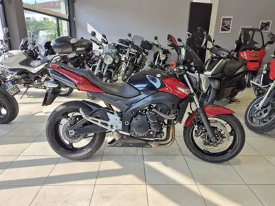 Suzuki GSR 600 (2006 - 11) usata