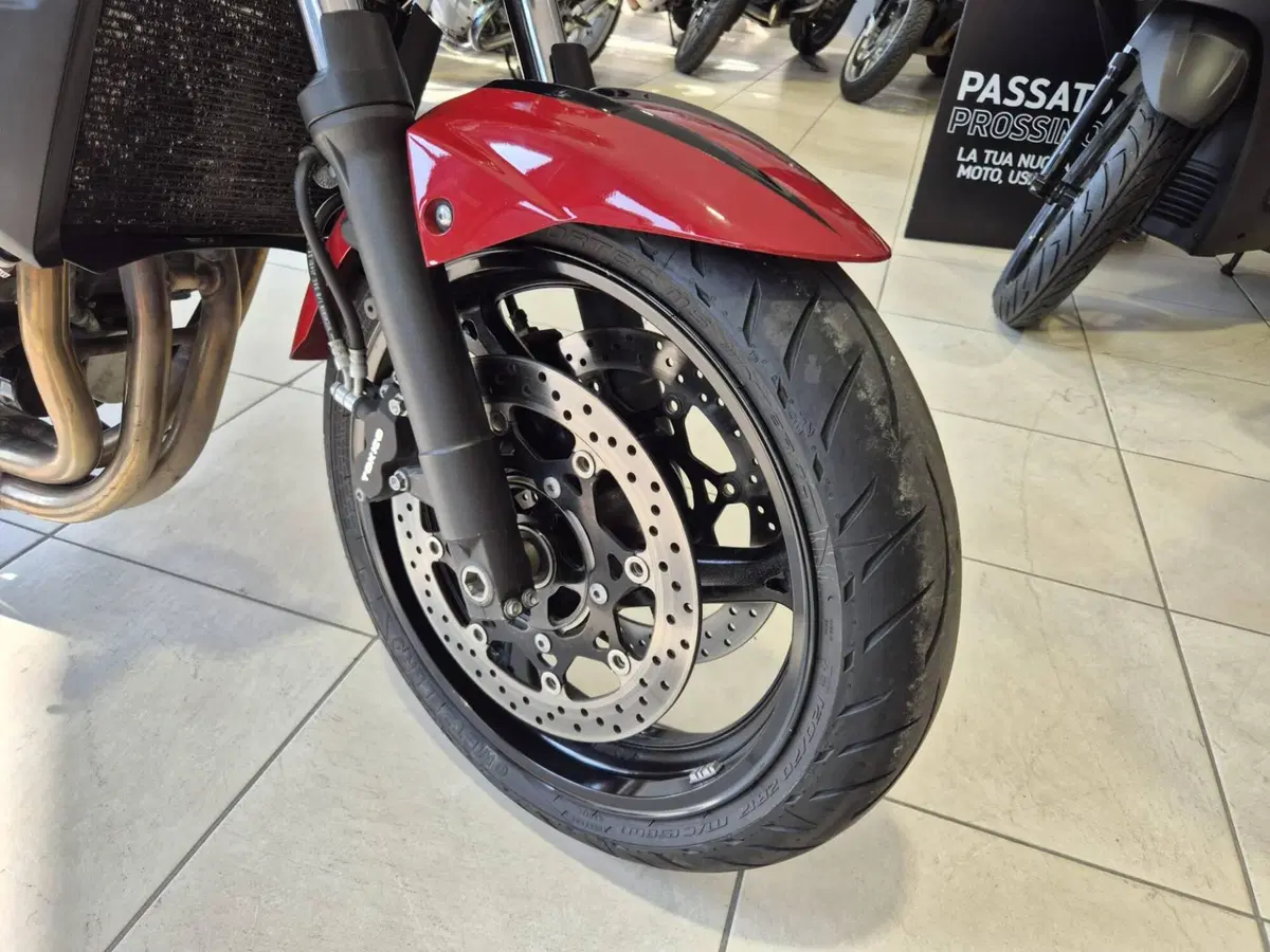 Suzuki GSR 600 (2006 - 11) (9)