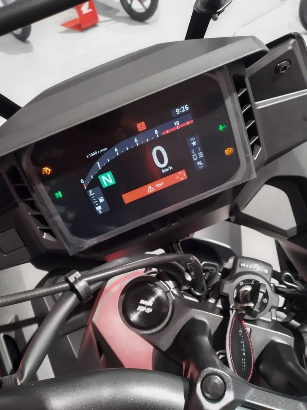 Honda NX500 (2026) (6)