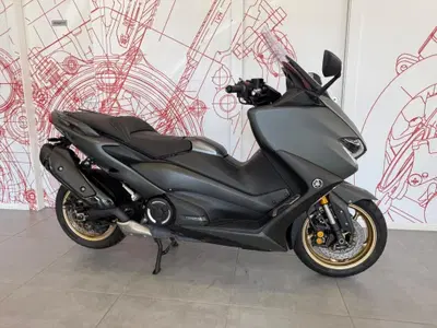 Yamaha T-Max 560 Tech Max (2021) usata
