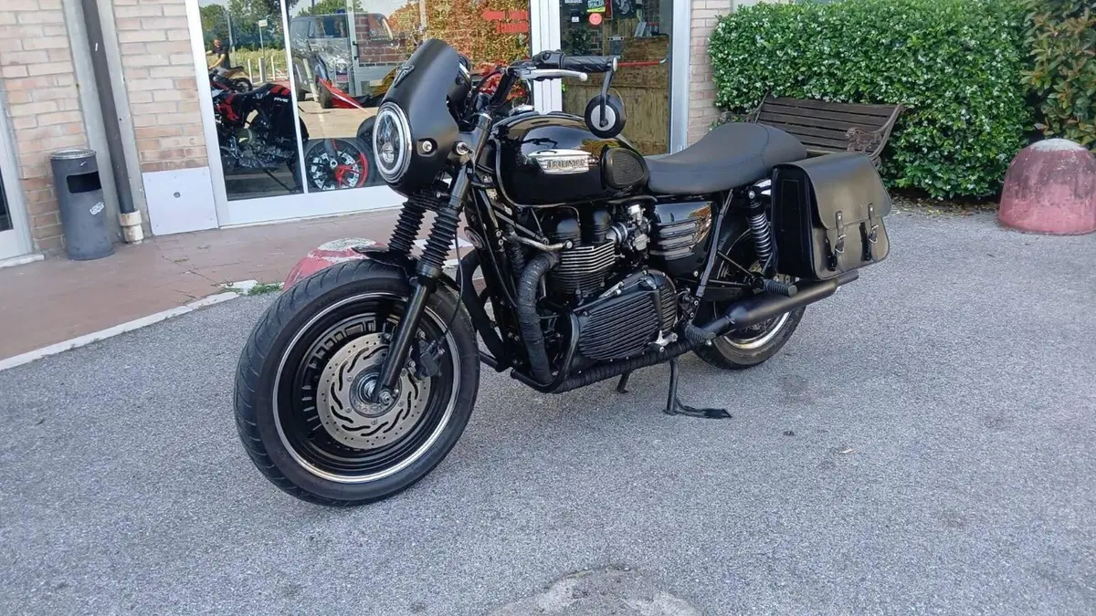 Triumph Bonneville T100 (2008 - 16) (5)